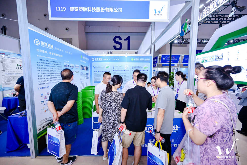 172560971258156346vs.png 172560971258156346vs.png